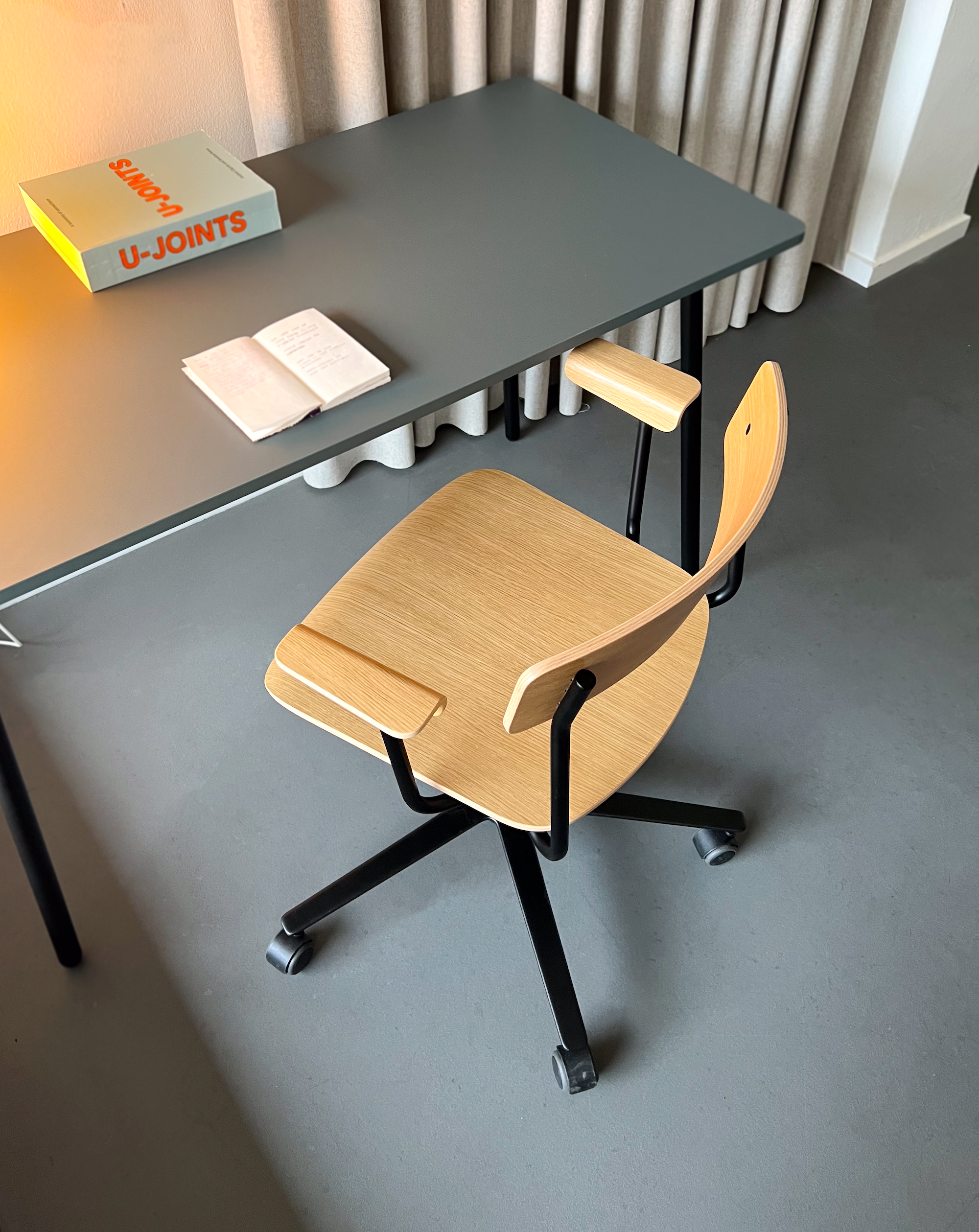 Pracovní židle Cross