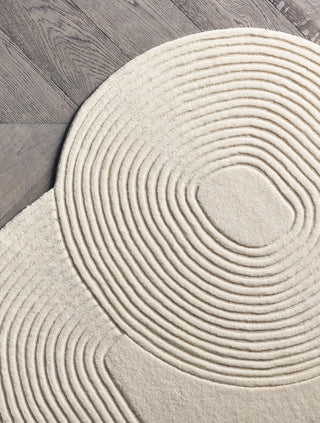 Detail ručně tuftované struktury koberce Zen
